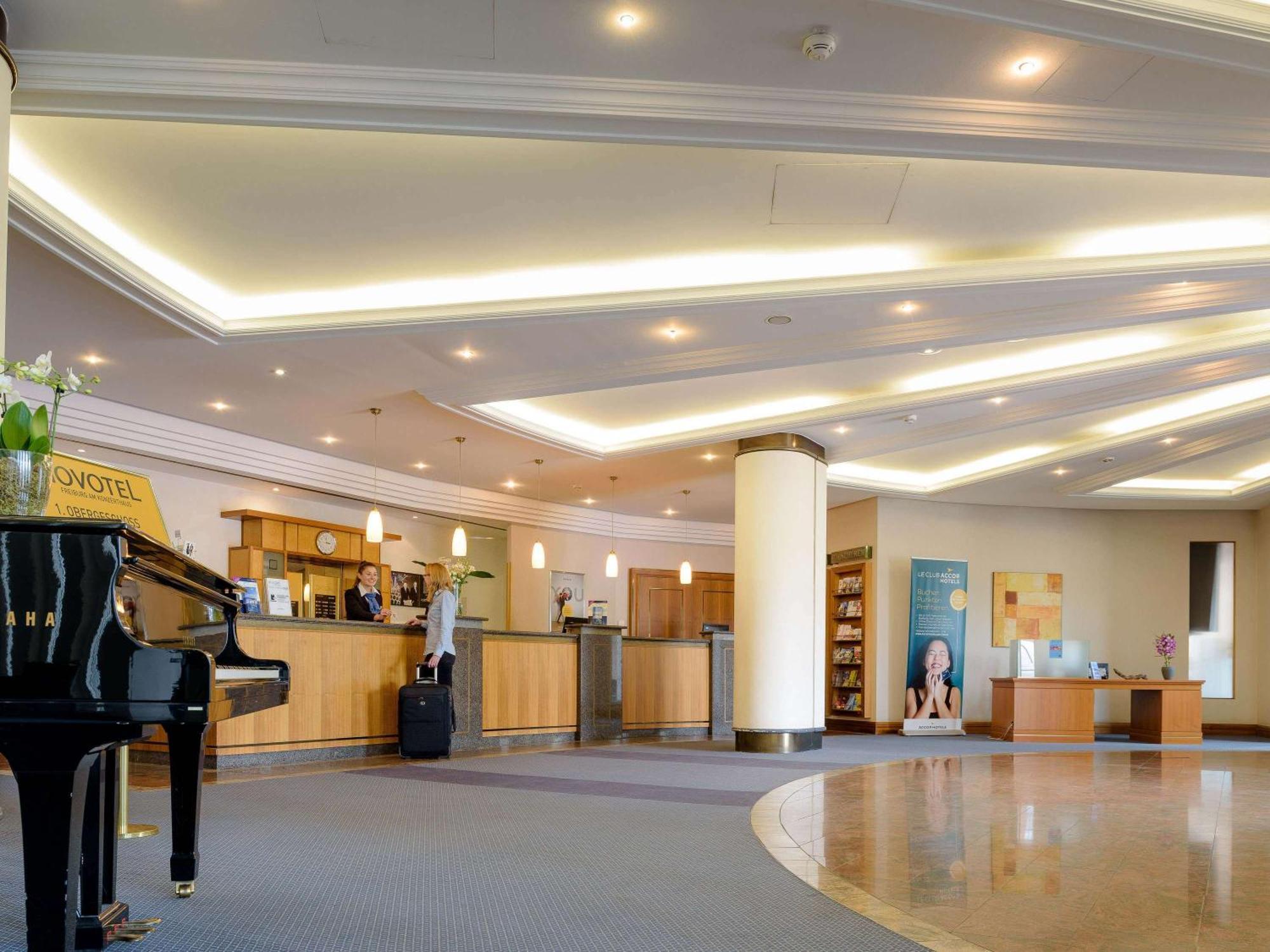 Novotel Freiburg Am Konzerthaus Ngoại thất bức ảnh