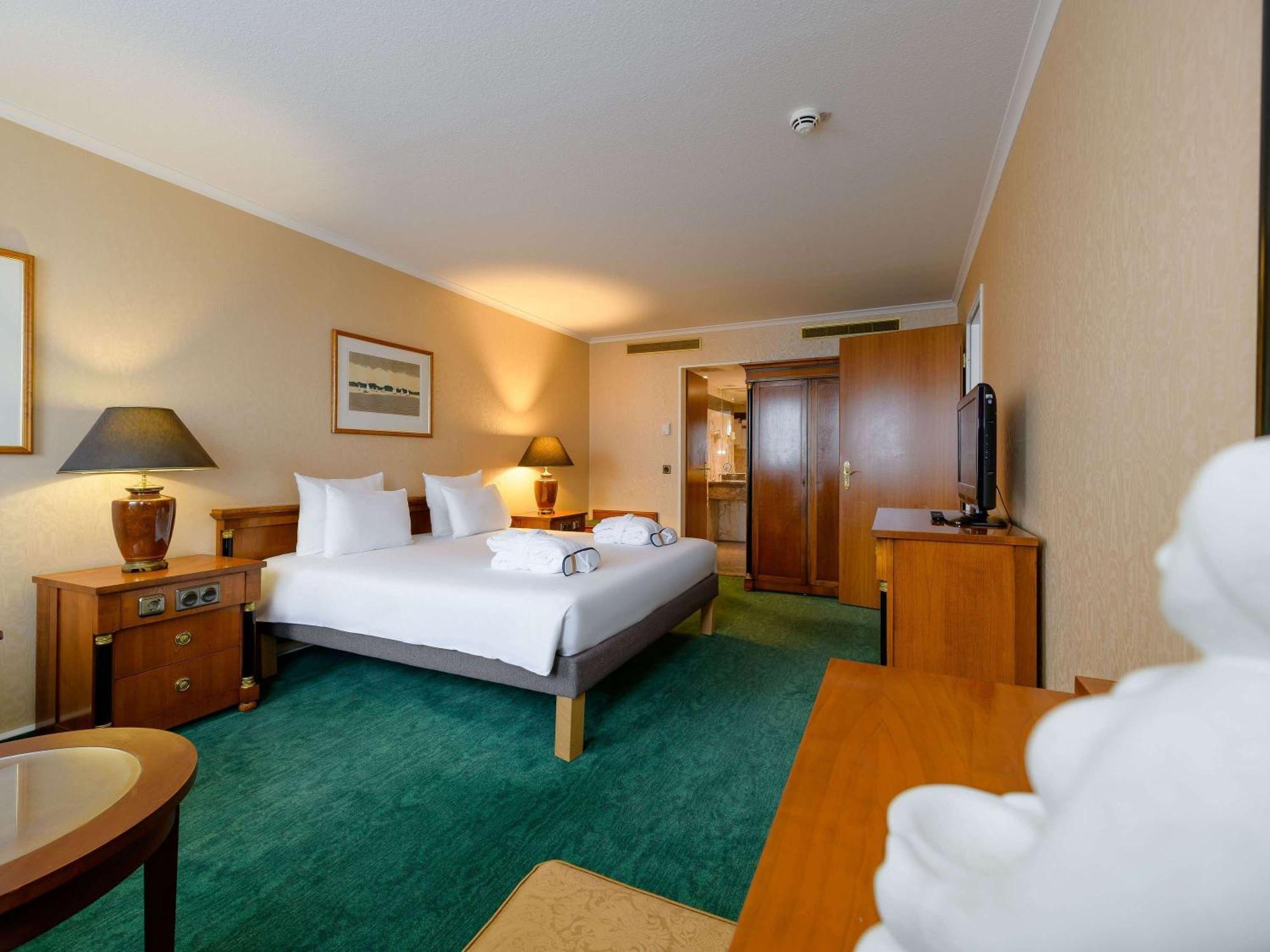 Novotel Freiburg Am Konzerthaus Ngoại thất bức ảnh