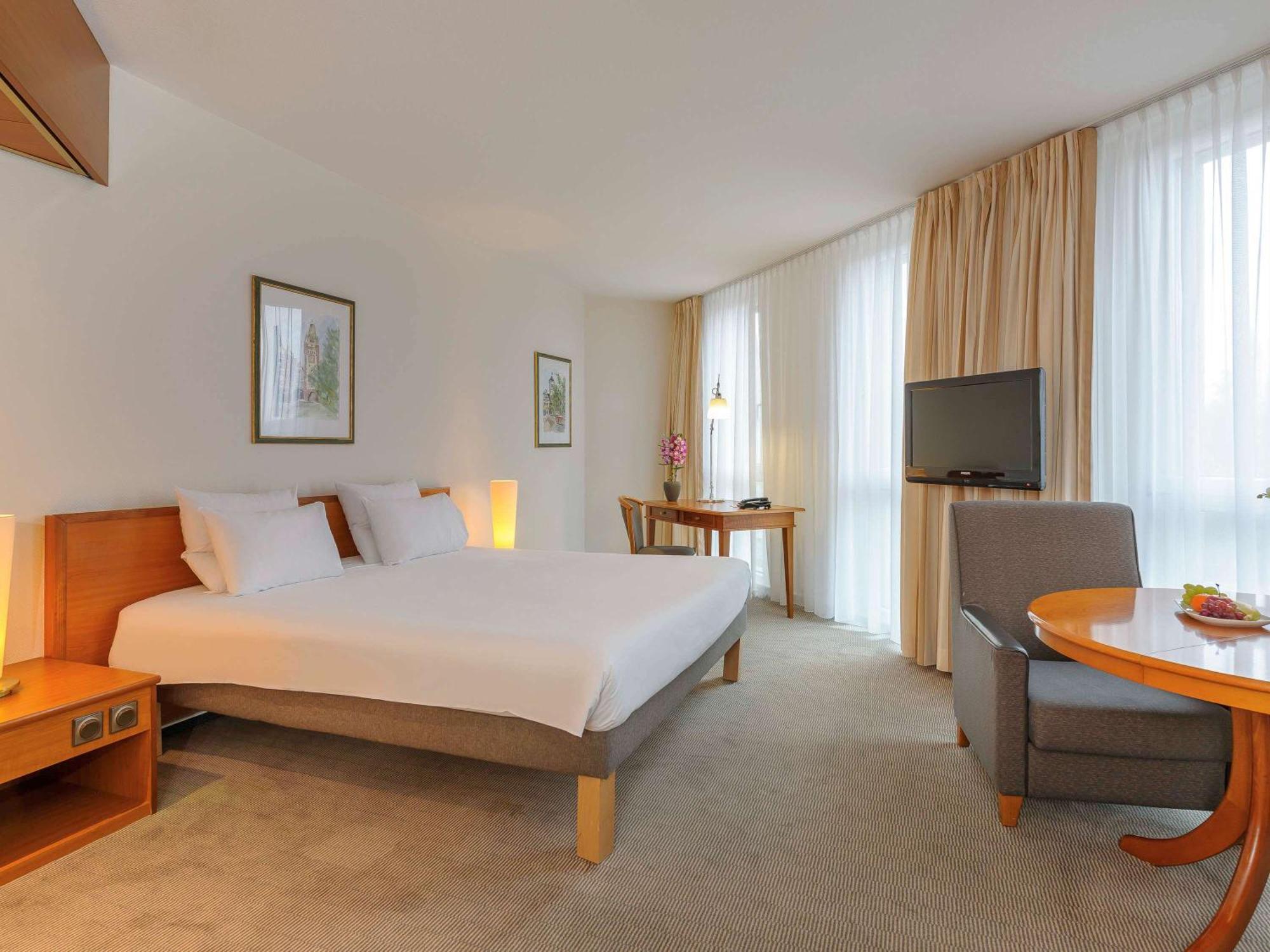 Novotel Freiburg Am Konzerthaus Ngoại thất bức ảnh