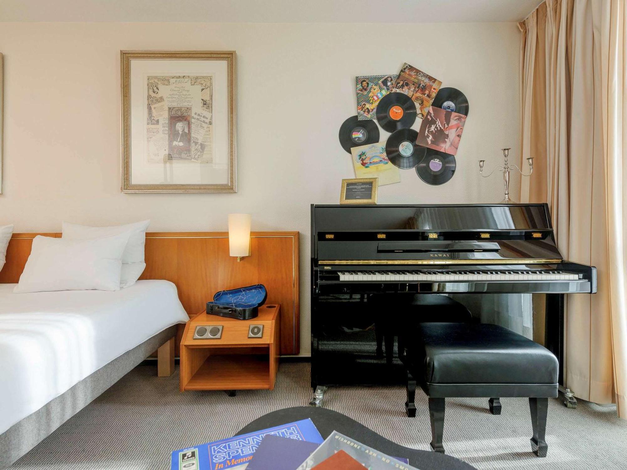 Novotel Freiburg Am Konzerthaus Ngoại thất bức ảnh